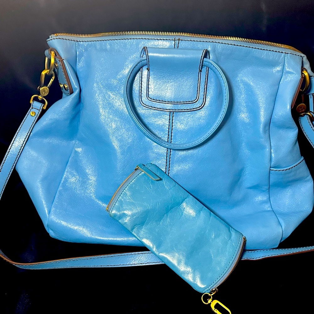 HOBO Sheila bag in Tranquil Blue with matching dual sided glasses case